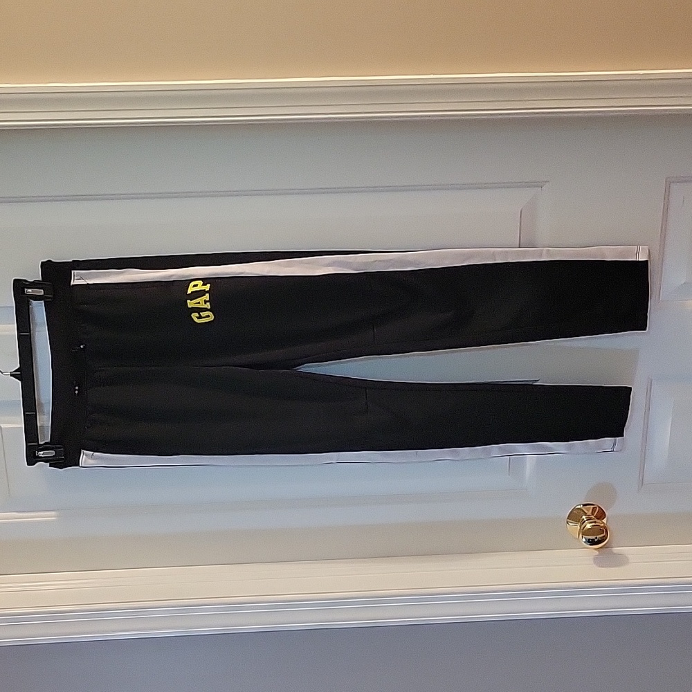 Gap fit black with white stripe pants xxl